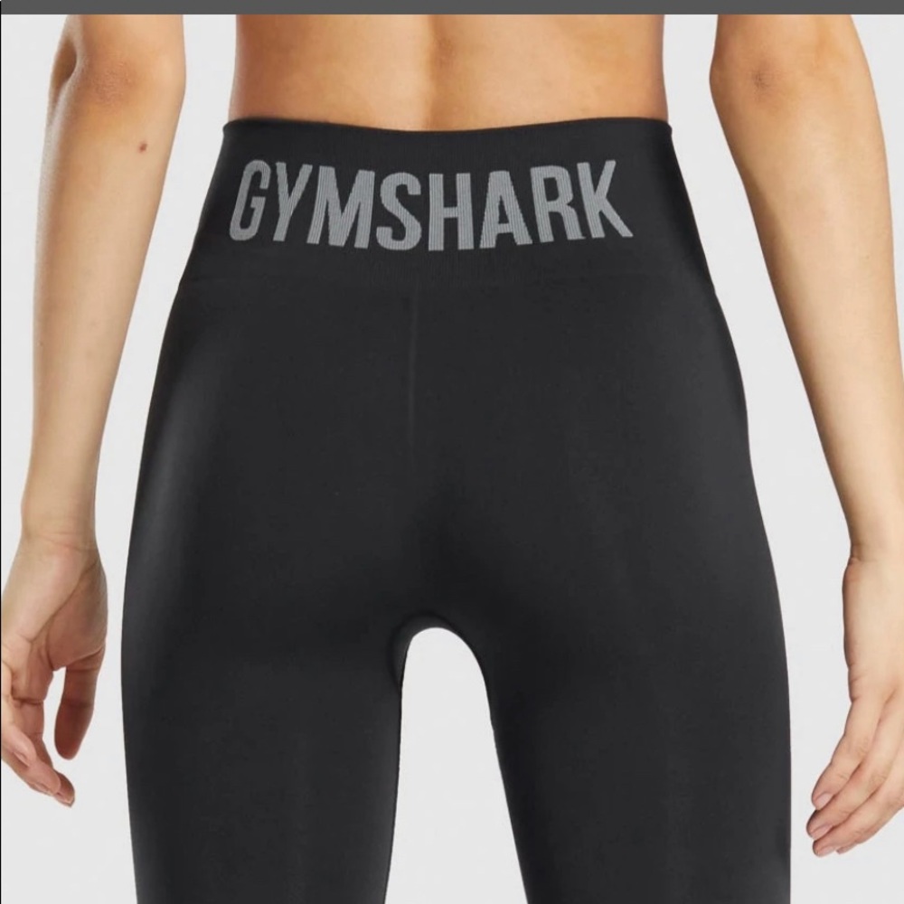 Gymshark Leggings seamless midrise medium. EUC